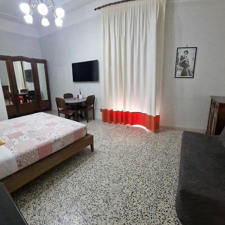 Vittoria Guest House Battipaglia Kültér fotó