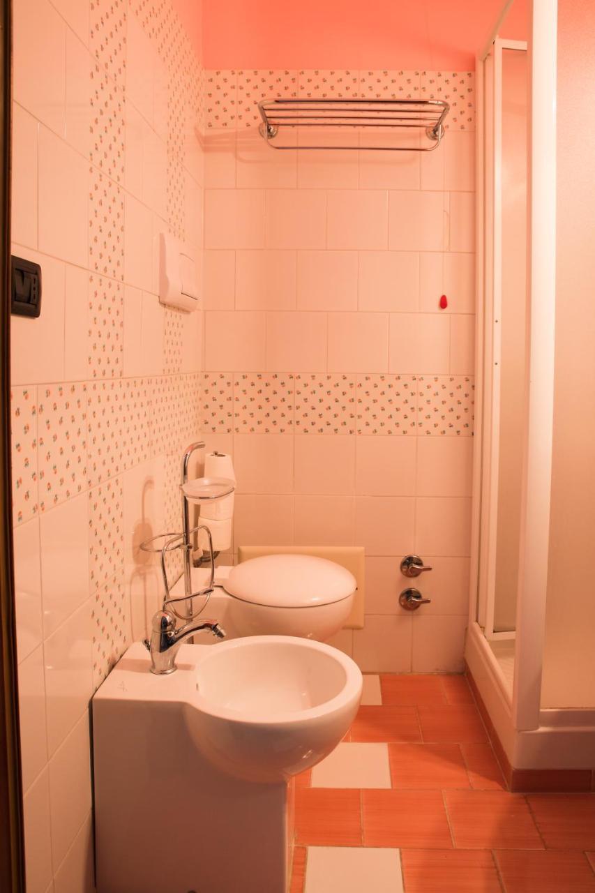 Vittoria Guest House Battipaglia Kültér fotó