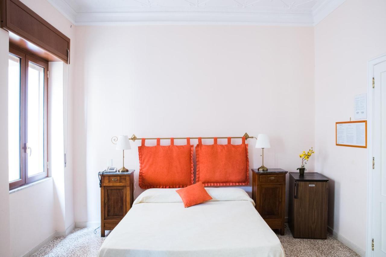 Vittoria Guest House Battipaglia Kültér fotó